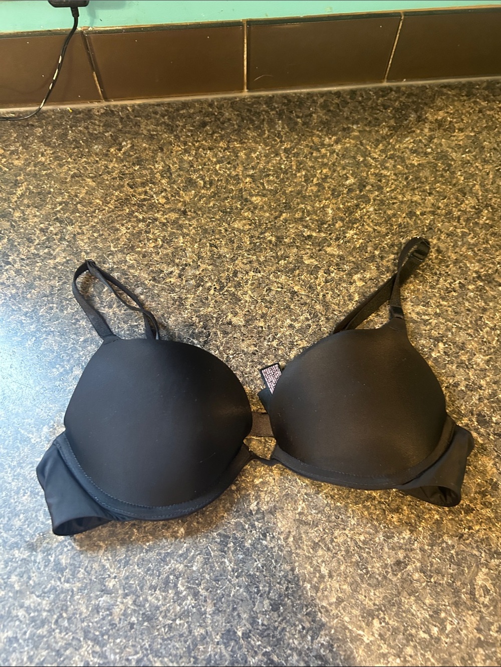 Victoria's Secret Black Molded T-shirt Bra